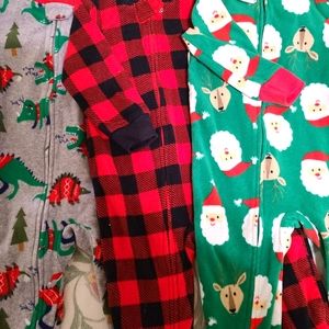 Carters Christmas themed pajamas size 18 months